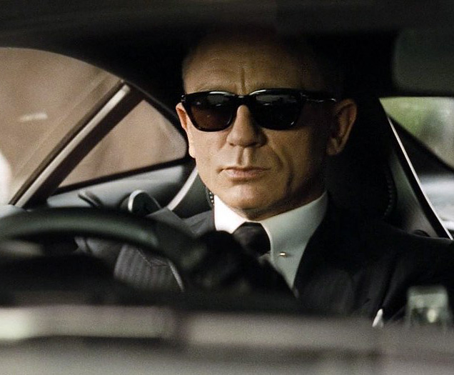 #5 스노든 선글라스 (본인 라벨, 007) — 본드가 Spectre 로마씬에서 낀 메탈 T 웨이페어러. 본드템인데 신품 20만원대 입문 그레일